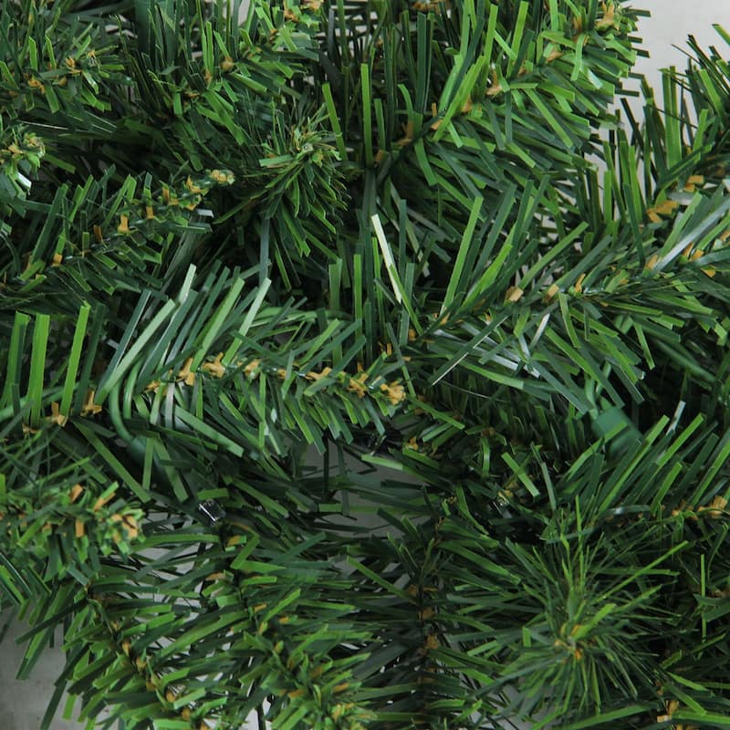 Buffalo Fir Artificial Christmas Wreath - 24-Inch Unlit - 24"