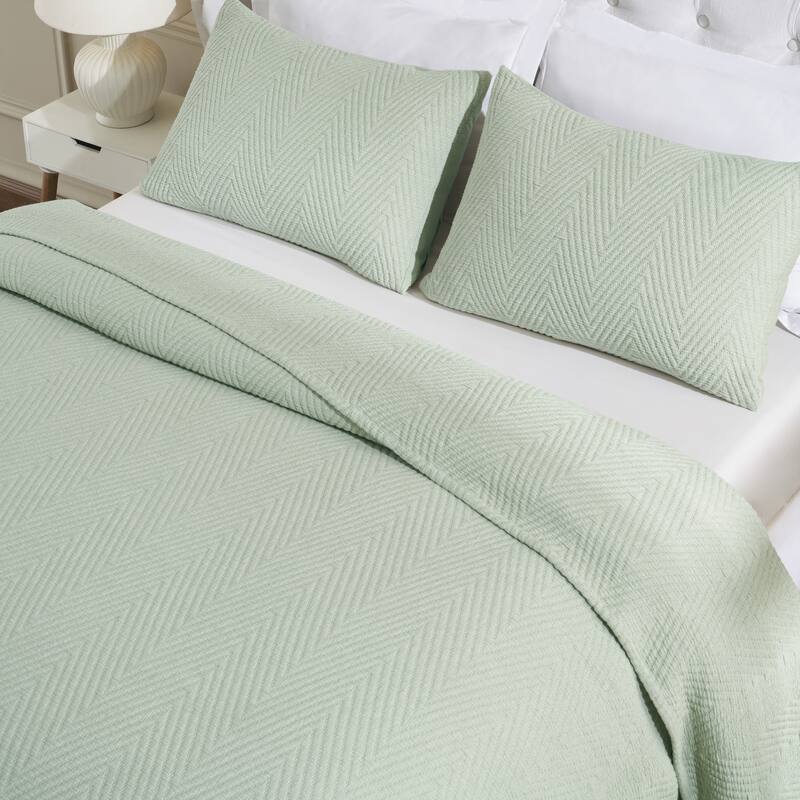 Superior Aswan Cotton Medium Weight Chevron Woven Coverlet