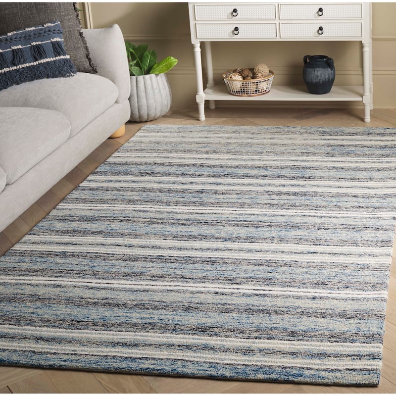 SAFAVIEH Handmade Ebony Luise Wool Rug - Blue/Beige - 6' Square