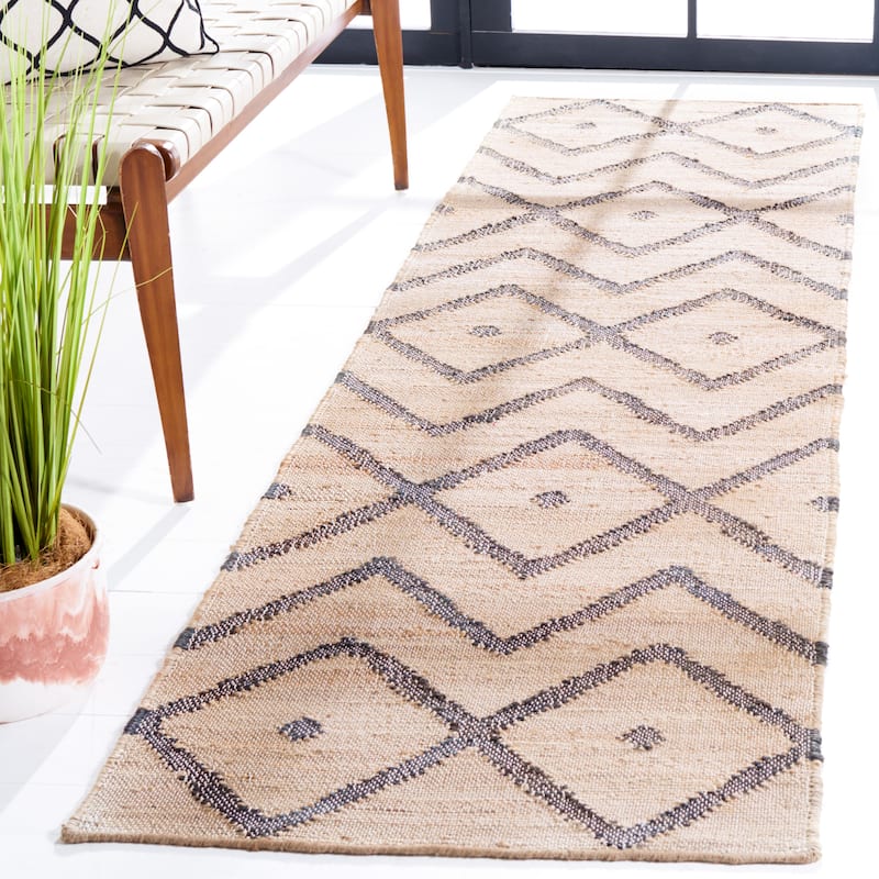 SAFAVIEH Handmade Kilim Fiorinda Flatweave Wool Rug
