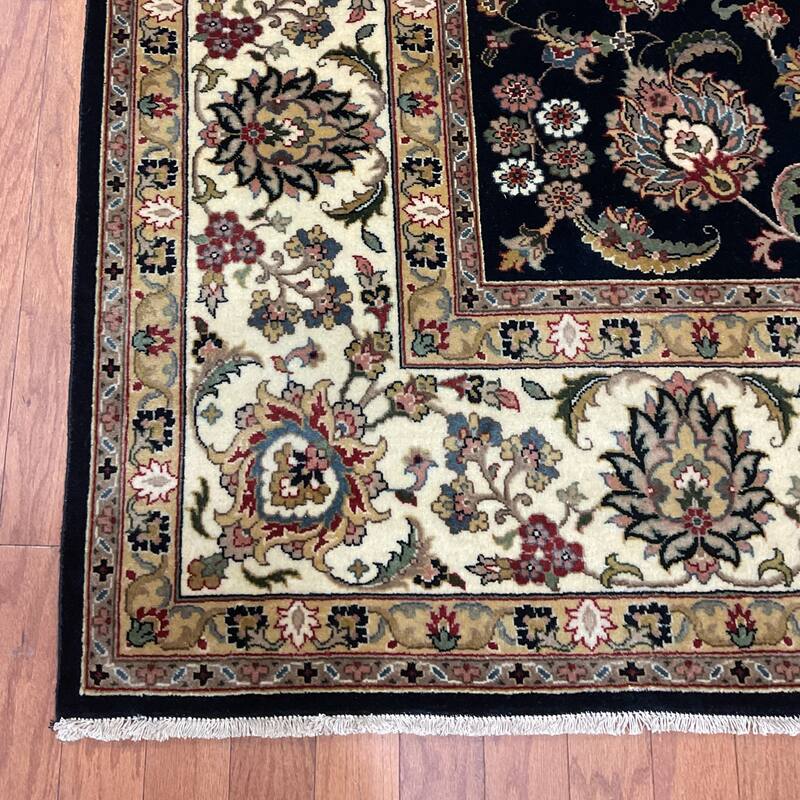 HERAT ORIENTAL Hand-knotted Indo 8' x 10' Isfahan Wool Rug - 8' x 10'