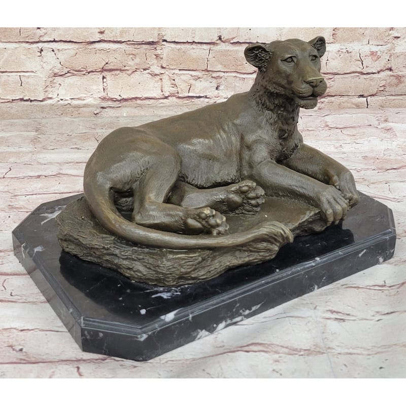 Art Deco Large Female African Wildlife Imitative Lion Bronze Sculpture Marble Statue Decor