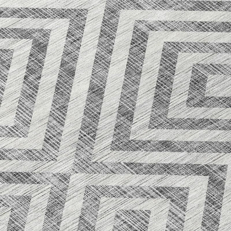HomeRoots Geometric Transitional Rectangle Outdoor Rug