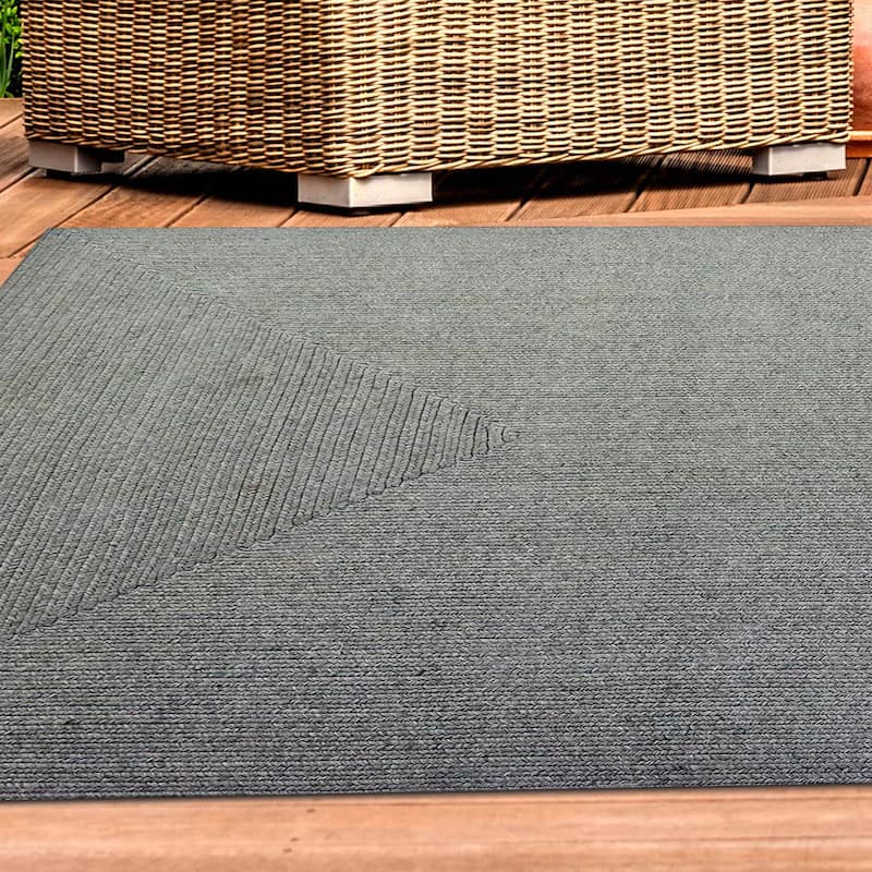 Superior Braided Reversible Indoor/Outdoor Area Rug