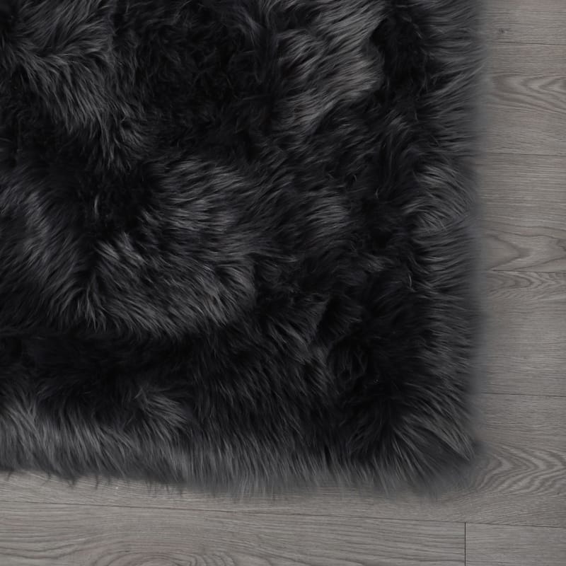 60 in L Ultra Soft Fluffy Faux Sheepskin Area Rug,Black - 3.5*6