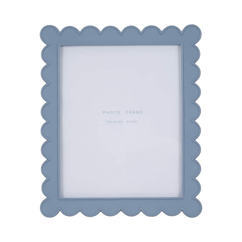 Sagebrook Home Resin Picture Frame with Scalloped Edges and Built-In Stand