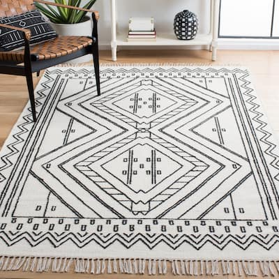 SAFAVIEH Handmade Kilim Agurne Moroccan Boho Wool Fringe Rug