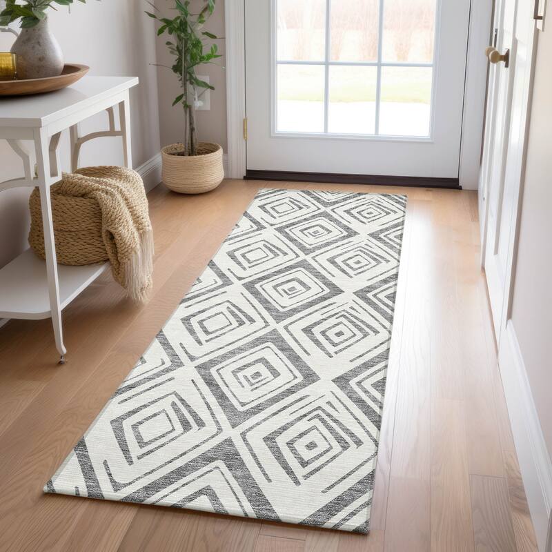 Machine Washable Indoor/ Outdoor Chantille Ombre Diamonds Rug