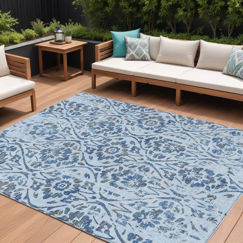 HomeRoots Floral Transitional Rectangle Outdoor Rug - 8' X 10'