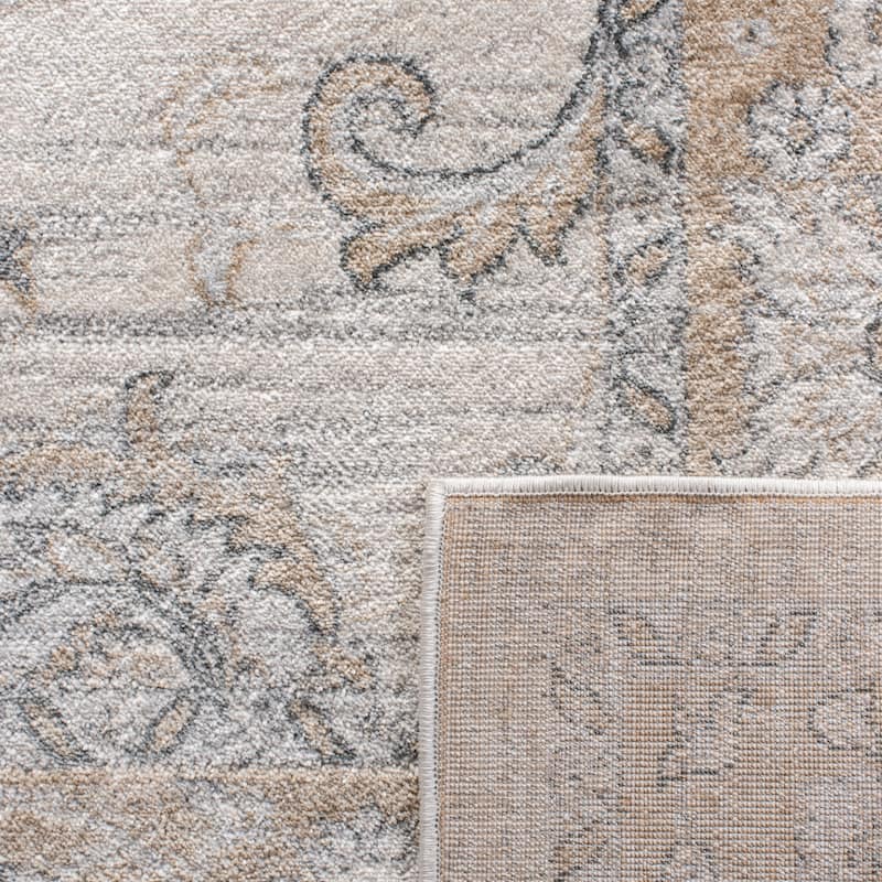 SAFAVIEH Isabella Hazbie Traditional Floral Oriental Area Rug - Cream/Beige - 5' 3" x 7' 6"