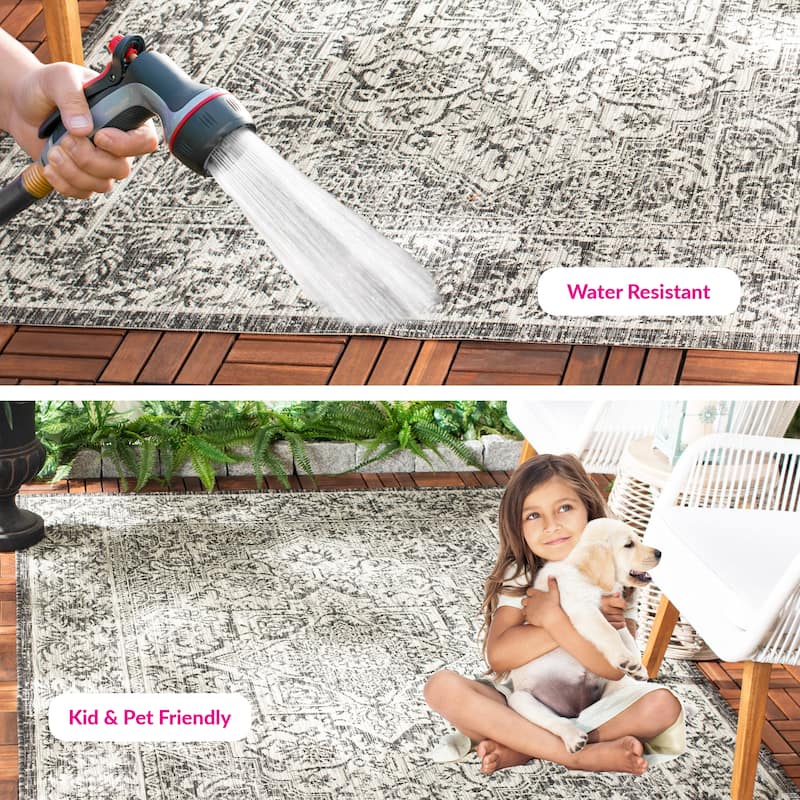 SAFAVIEH Courtyard Guylaine Indoor/ Outdoor Waterproof Patio Backyard Rug