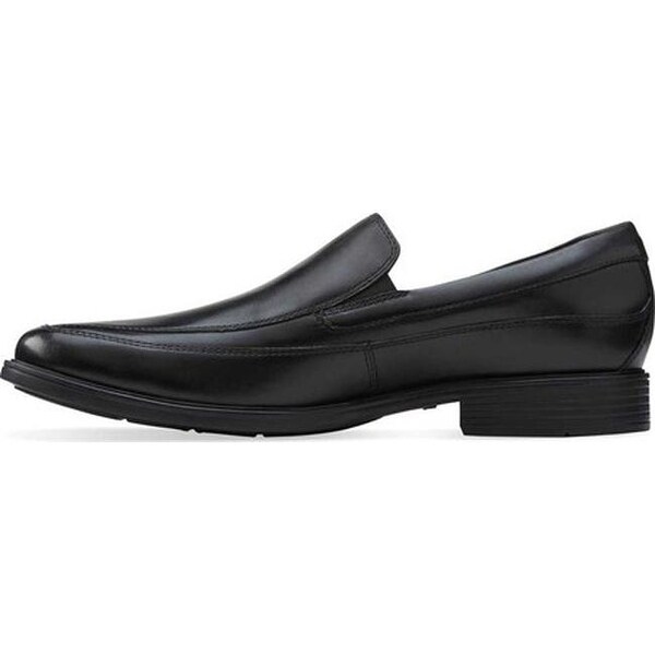 clarks tilden free black