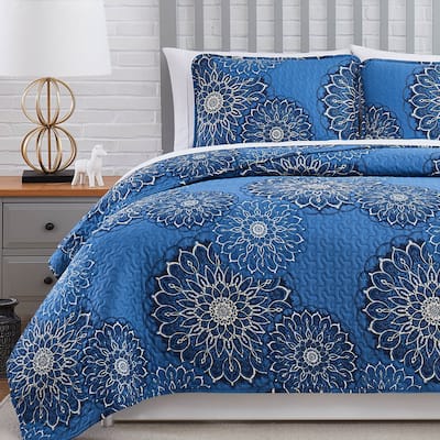 Midnight Floral Printed Quilt and Coordinating Sham Set