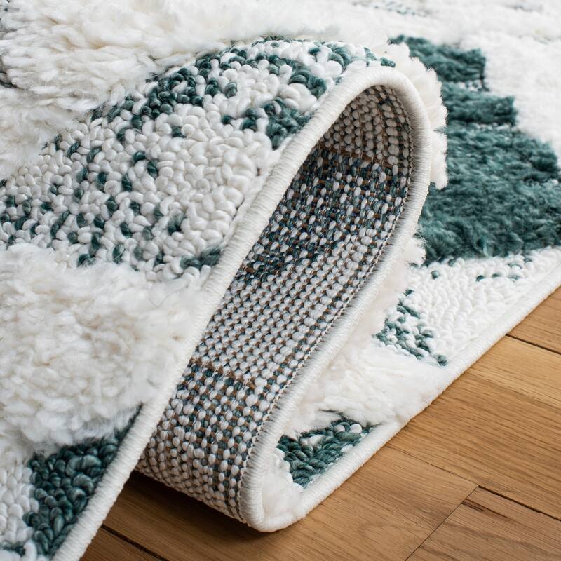 SAFAVIEH Moroccan Tassel Shag Kobi 2-inch Thick Rug