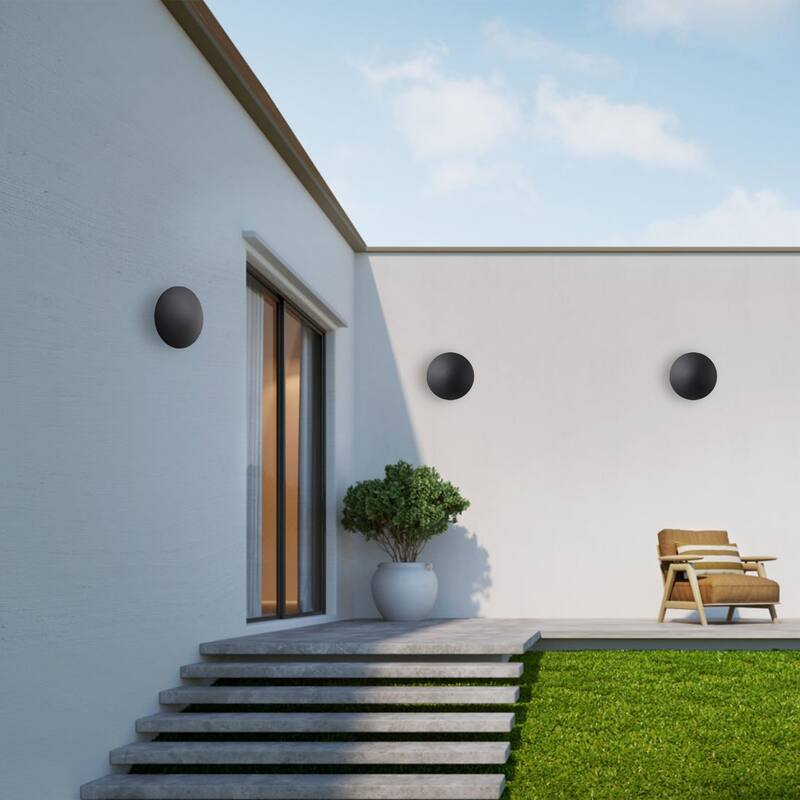 C Cattleya 2-pack Matte Black Aluminum Round Disc LED Indoor Outdoor Wall Sconce