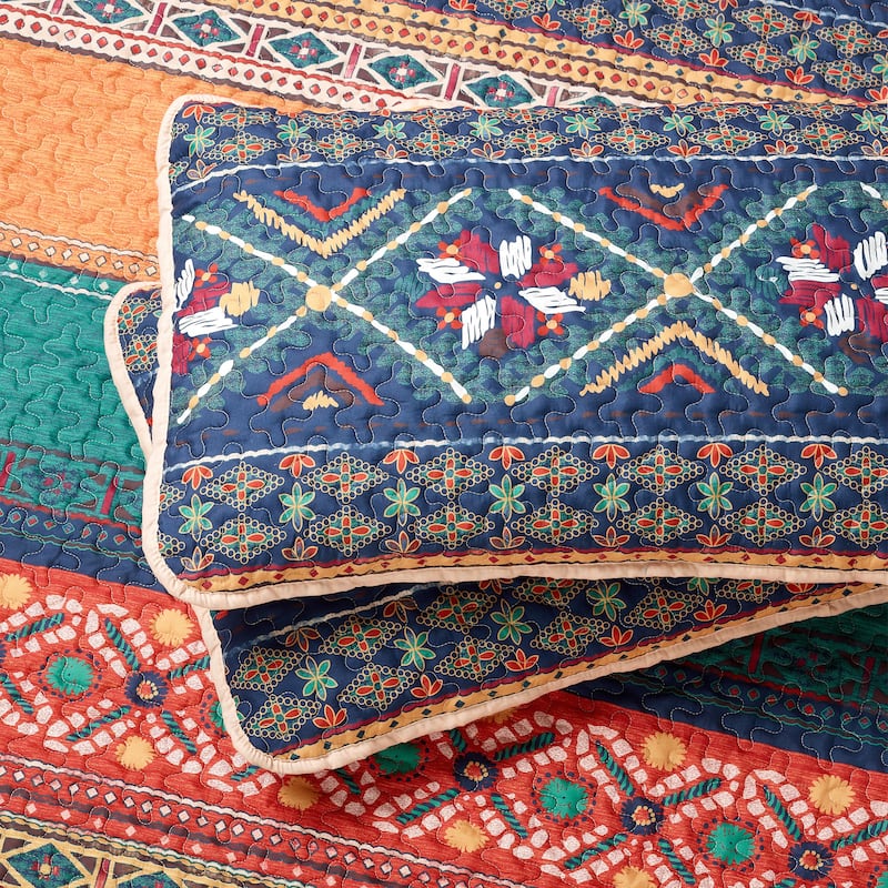 Nanshing Janine 3 Piece Bohemian Quilt Set