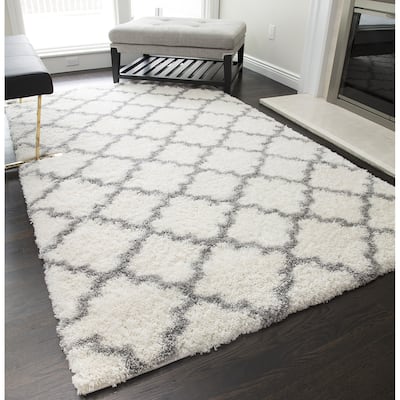 Carson Carrington Tomtakra Trellis Shag Geometric Area Rug