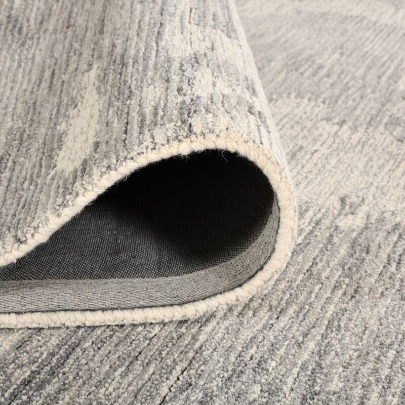 Mohave Ivory and Gray Abstract Hand-Hooked Area Rug 2' x 3'