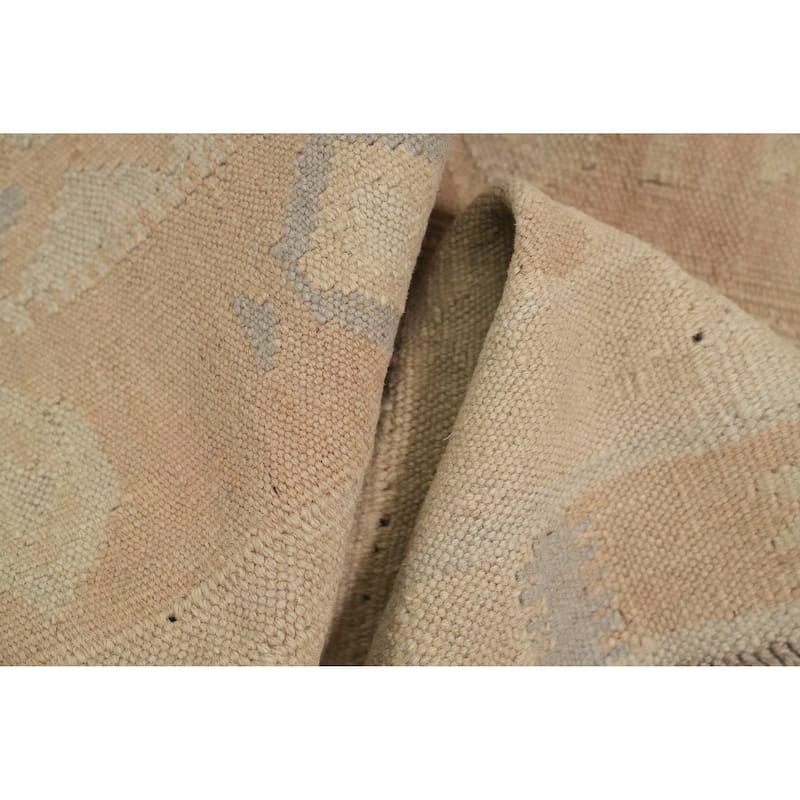 Hand Woven Oriental 100% Wool Carpet Southwestern Tribal Beige & Ivories Kilim Area Rug - 8' 1'' X 5' 2''