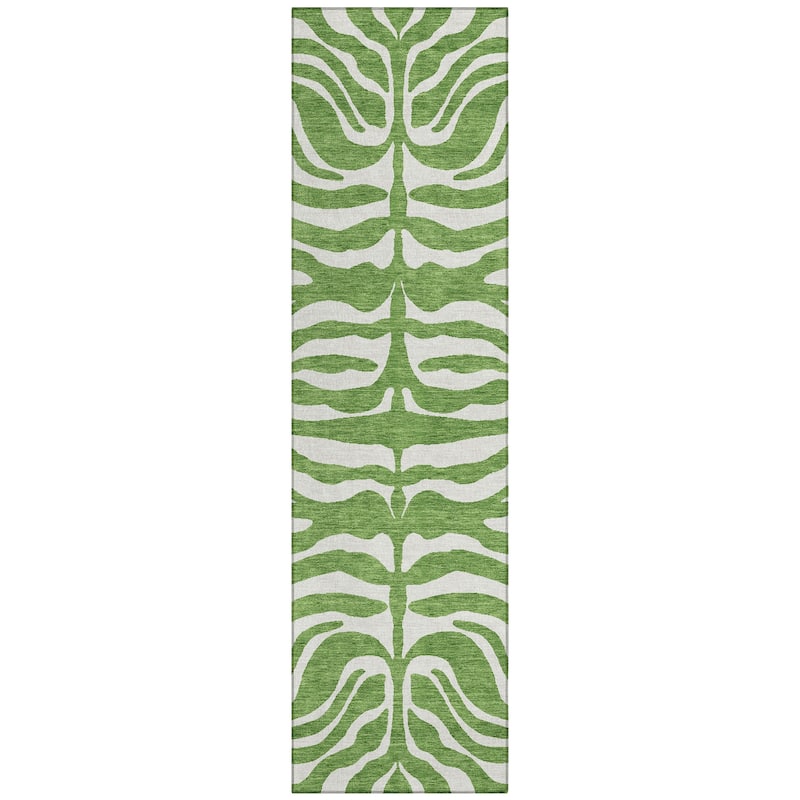 Machine Washable Indoor/ Outdoor Modern Animal Print Chantille Rug