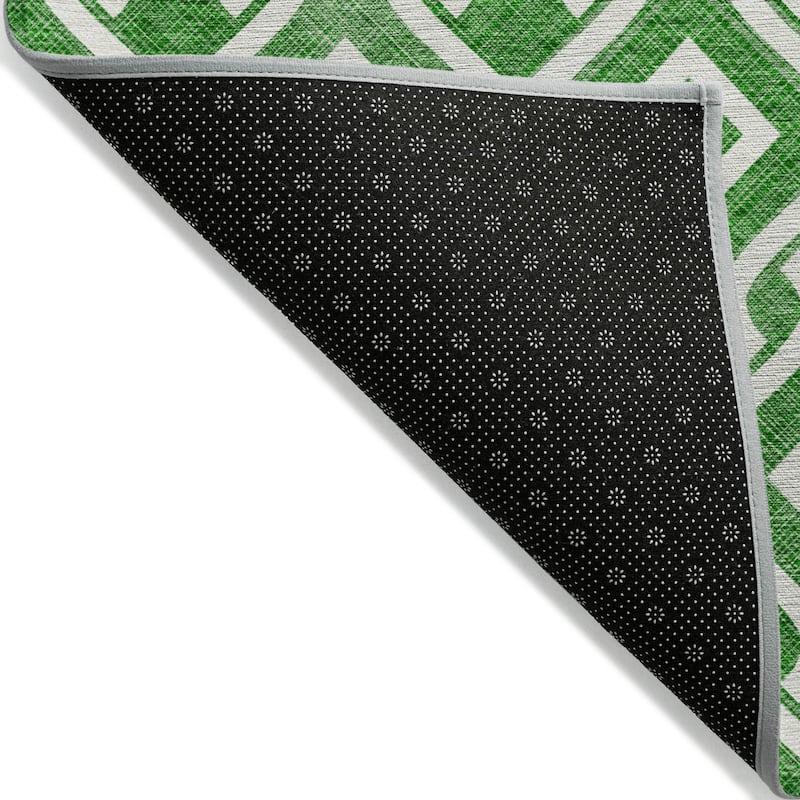 Machine Washable Indoor/ Outdoor Chantille Scroll Trellis Rug