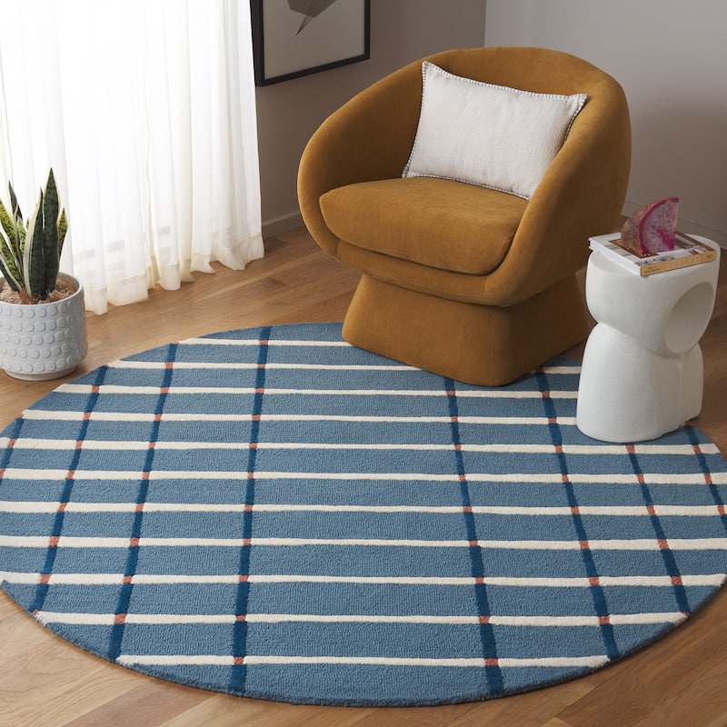SAFAVIEH Handmade Genre Cvjatka Striped Wool Rug - 6' Round - Blue/Ivory