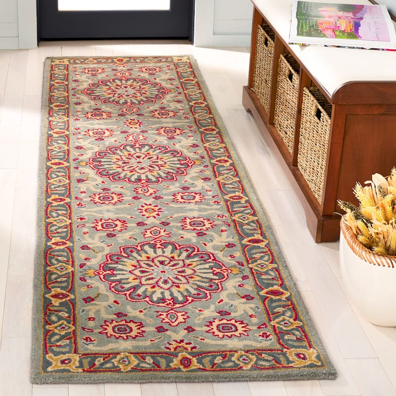 SAFAVIEH Handmade Heritage Leaf Stamp Traditional Wool Rug - 2'3" x 8' Runner - Grey/Charcoal