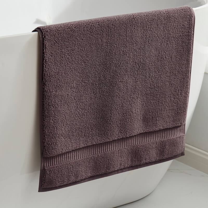 J. Queen New York Belmore Bath Mat