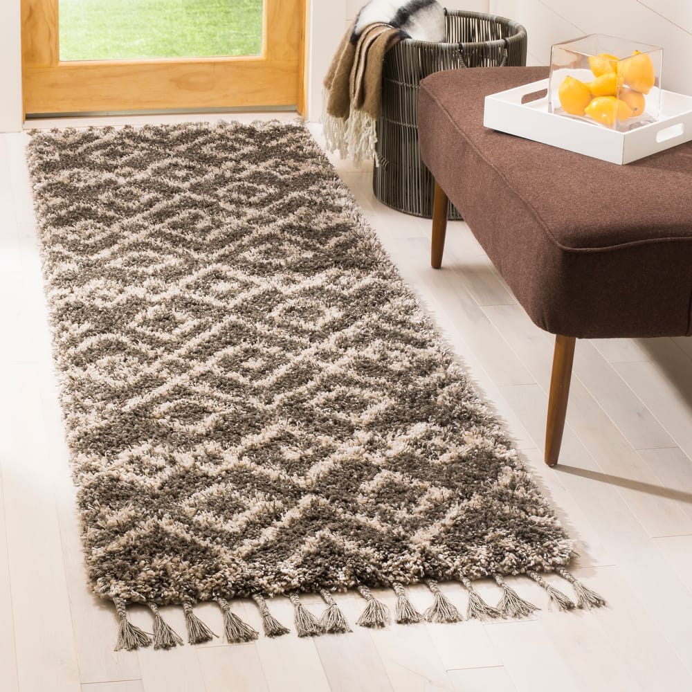 SAFAVIEH Moroccan Fringe Shag Solveiga 2-inch Thick Rug