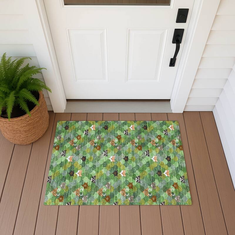 Machine Washable Indoor/ Outdoor Whimsy Critters Chantille Rug - Green - 1'8" x 2'6"