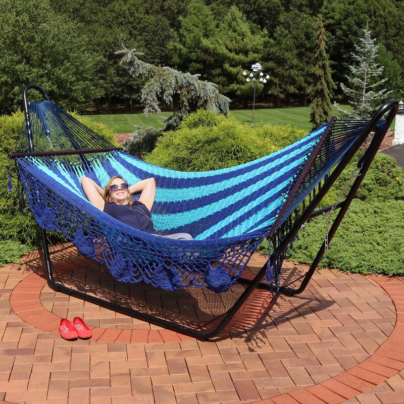 Sunnydaze American Deluxe-Style Mayan Hammock with Spreader Bars - Blue
