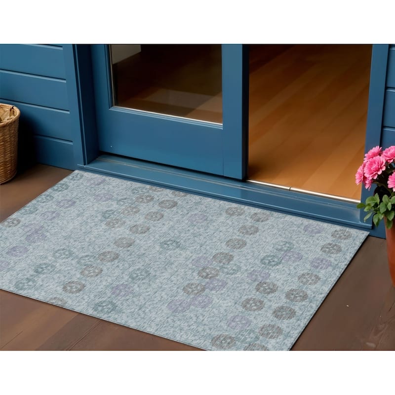 HomeRoots Geometric Transitional Rectangle Outdoor Rug - 3' x 5'