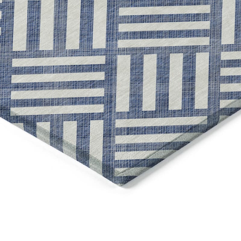 HomeRoots Geometric Transitional Rectangle Outdoor Rug