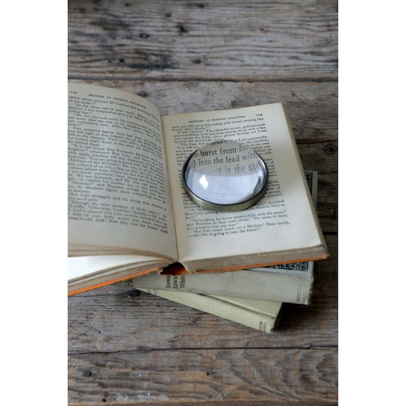 Round Paperweight Magnifying Glass - 3.0"L x 3.0"W x 1.3"H