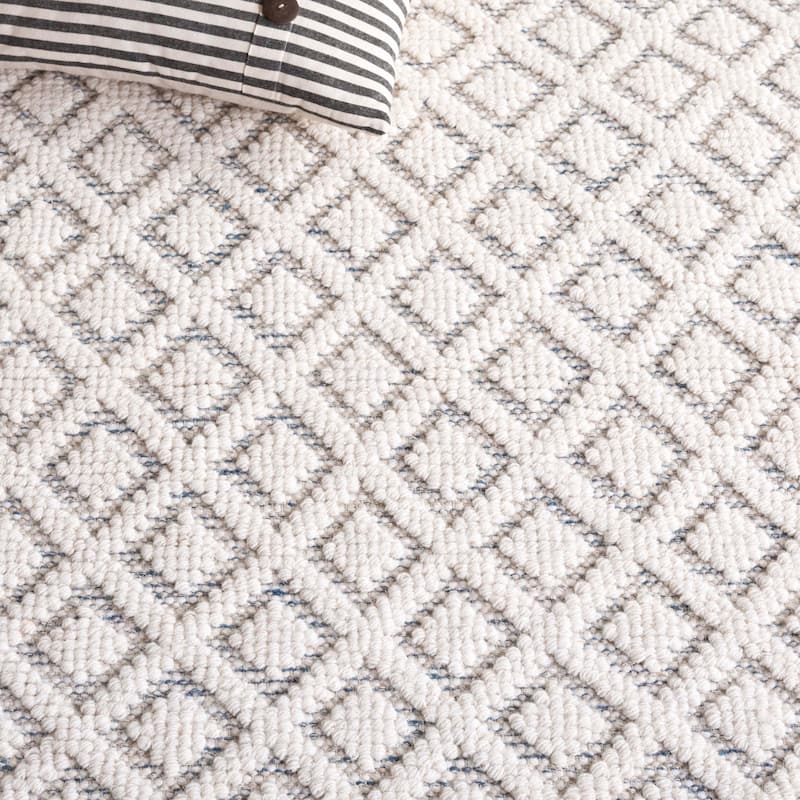 SAFAVIEH Handmade Vermont Latrice Wool Rug