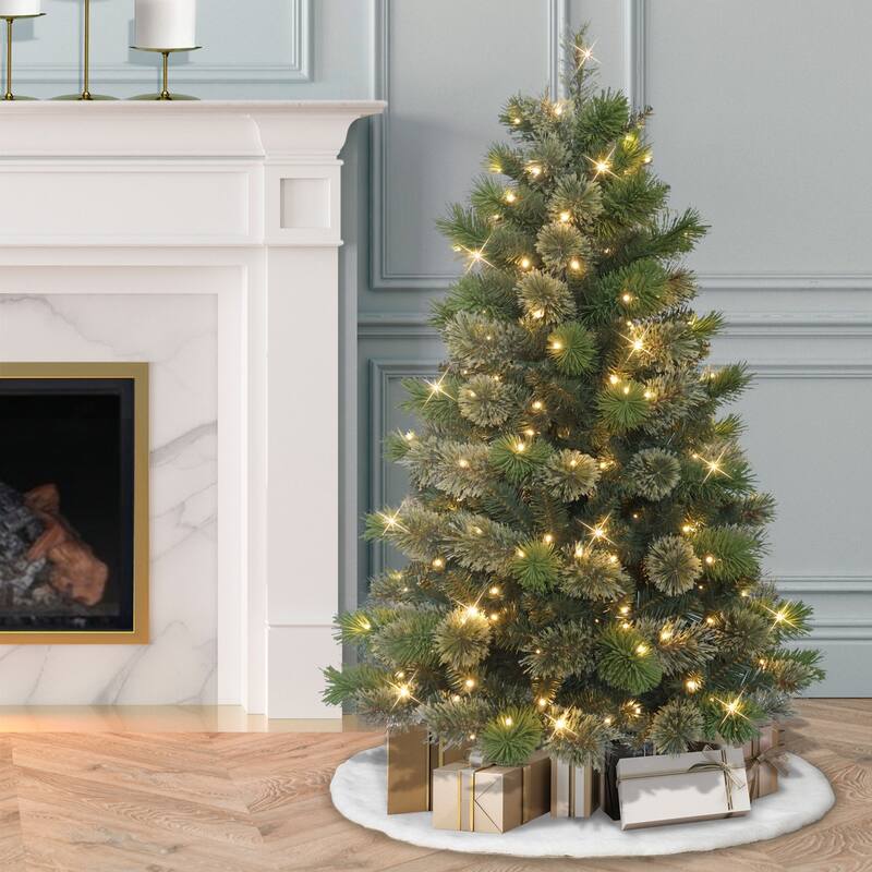 Pre-Lit Oklahoma Pine Artificial Christmas Tree - 4.5' - Warm White LED