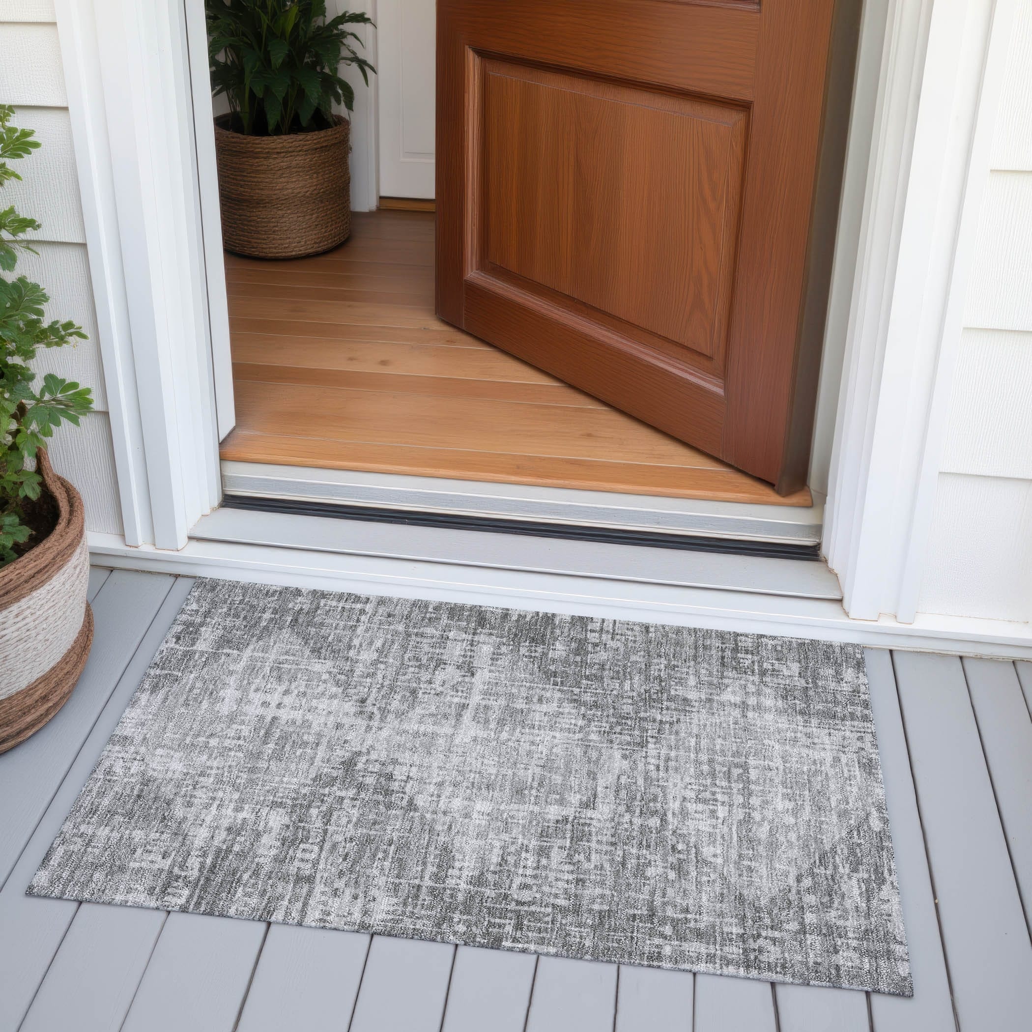 Machine Washable Indoor/Outdoor Modern Diamond Stack Chantille Rug