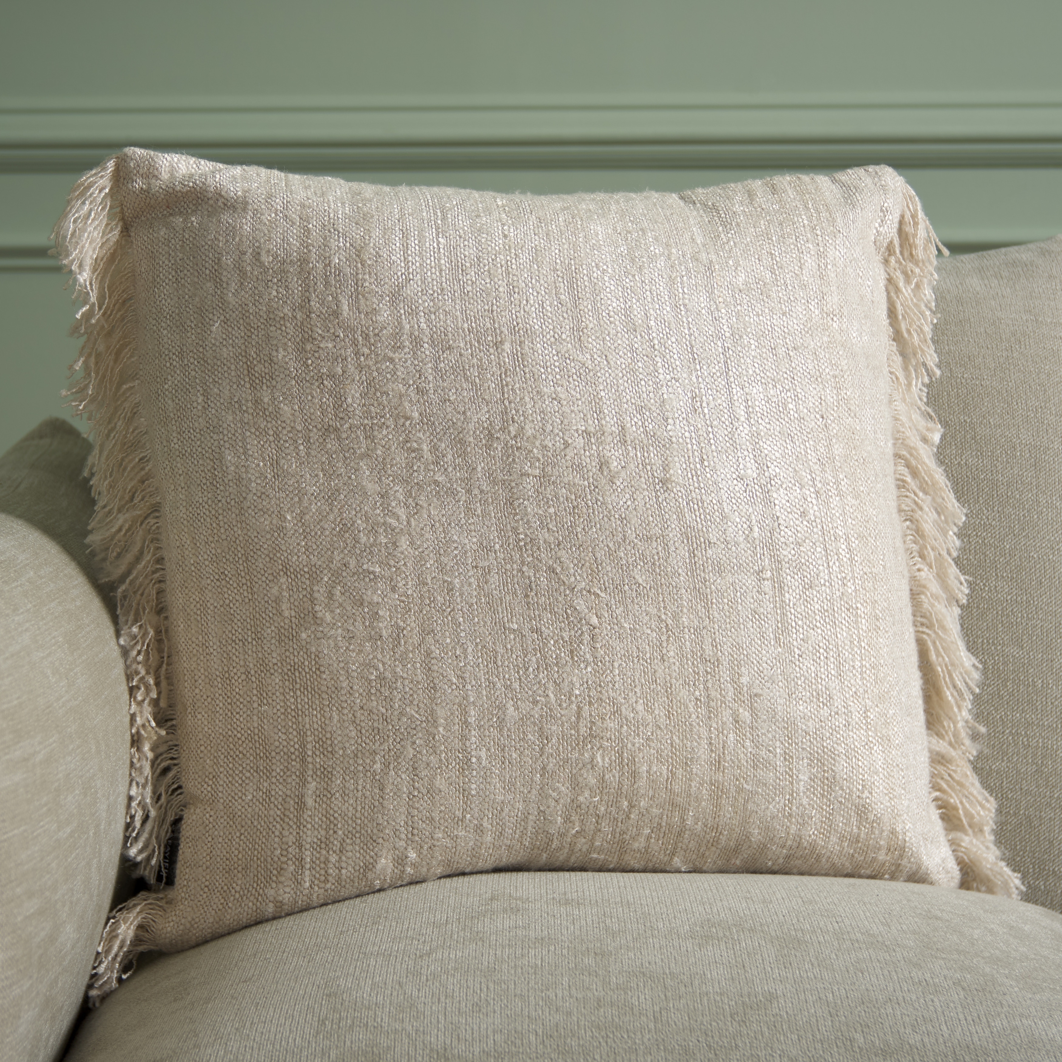 SAFAVIEH Home Lurenz 20-inch Ivory Cotton Pillow