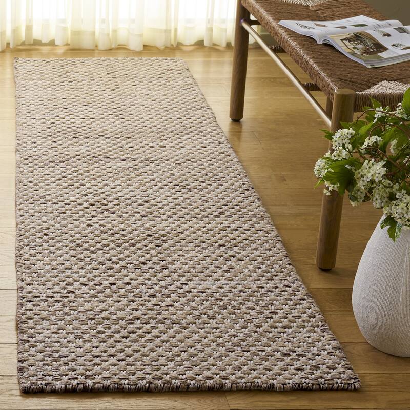 SAFAVIEH Handmade Vermont Trinidade Wool Rug - 2'3" x 8' Runner - Sand/Ivory