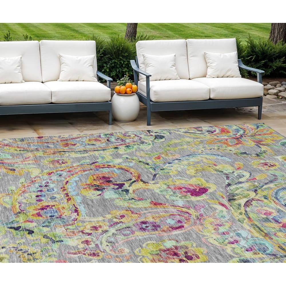HomeRoots Paisley Transitional Rectangle Outdoor Rug
