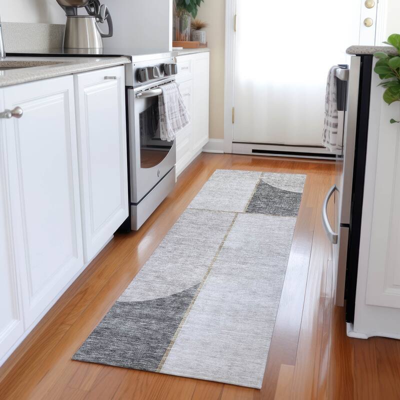 Machine Washable Indoor/ Outdoor Chantille Simple Modern Rug - Taupe - 2'3" x 7'6"