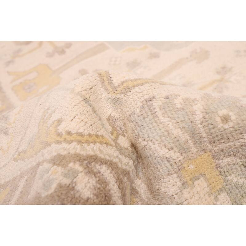 ECARPETGALLERY Hand-knotted Royal Oushak Cream Wool Rug - 8'0 x 7'11