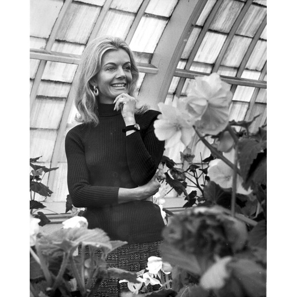 Joanna Barnes In A Greenhouse Photo Print Overstock 25476615