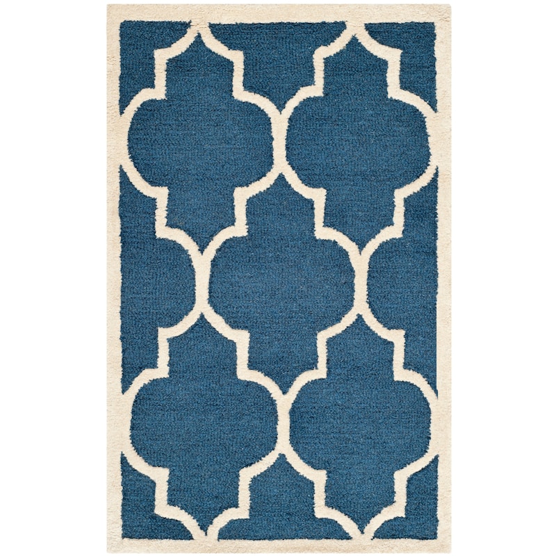 SAFAVIEH Handmade Cambridge Oddny Moroccan Trellis Wool Rug - 2'6" x 4' - Navy/Ivory