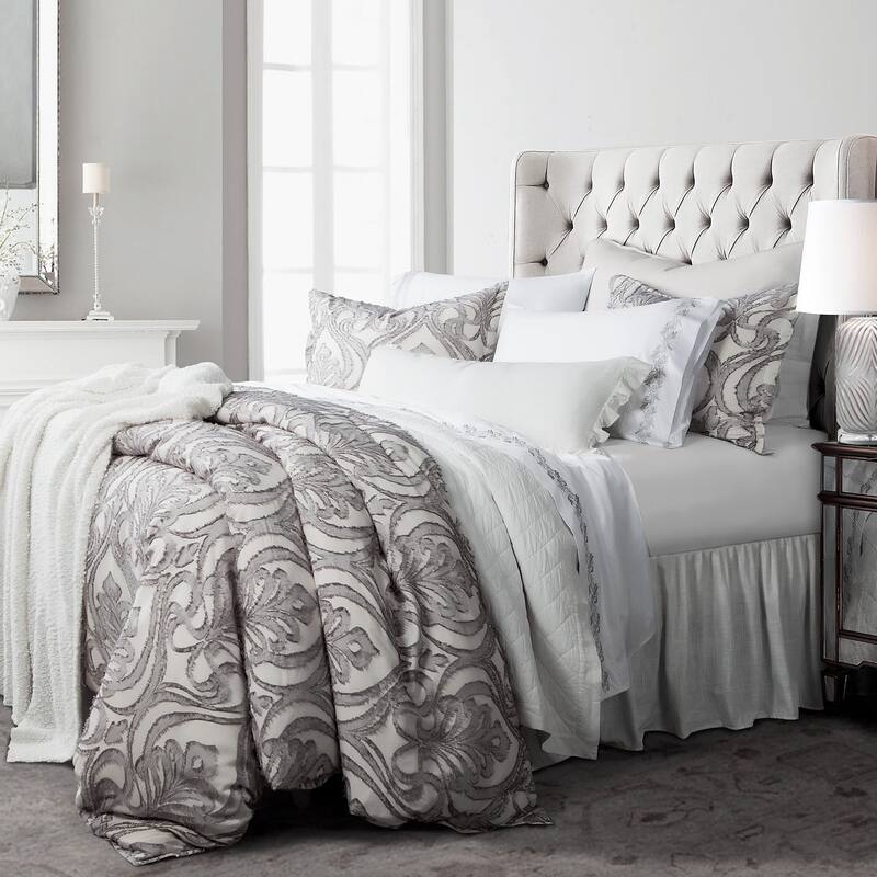 HiEnd Accents Nicole Damask Duvet Cover Set, 3PC - King
