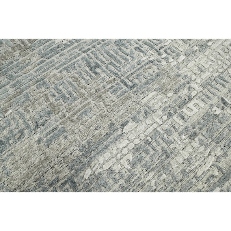 Hand Knotted Gray Tibetan Wool/Bamboo Silk Modern Oriental Area Rug