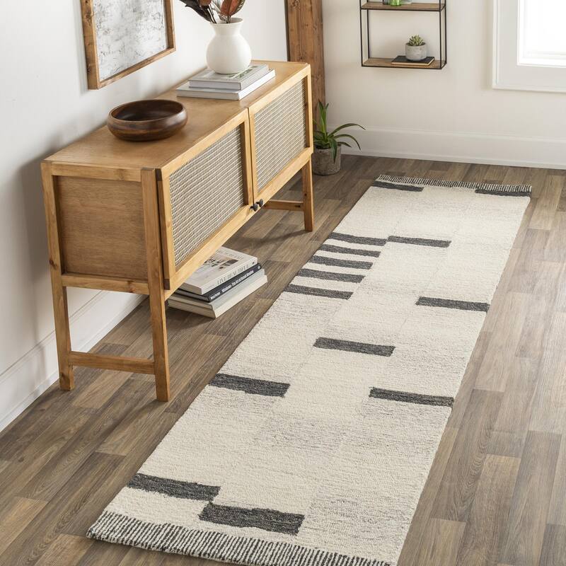 Livabliss Granada Hand Tufted Geometric Wool Rug - 2' 6" x 8' - Black/Gray