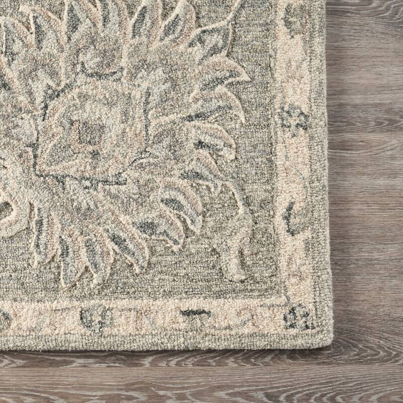 Sevita Traditional Botanical Area Rug