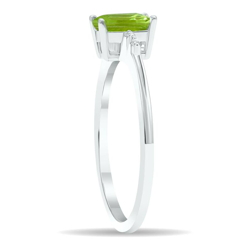 Women's Peridot and Diamond Sparkle Ring in 10K White Gold