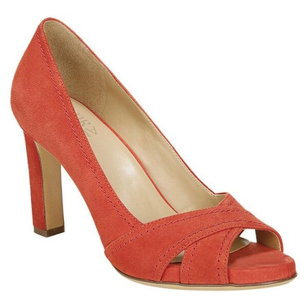 naturalizer suede pumps